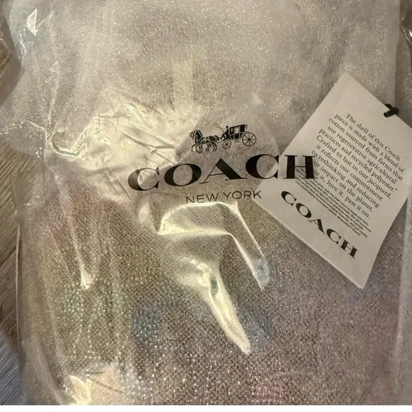 Coach Candy Crystal Kisslock 16!!!! - Picture 6 of 7